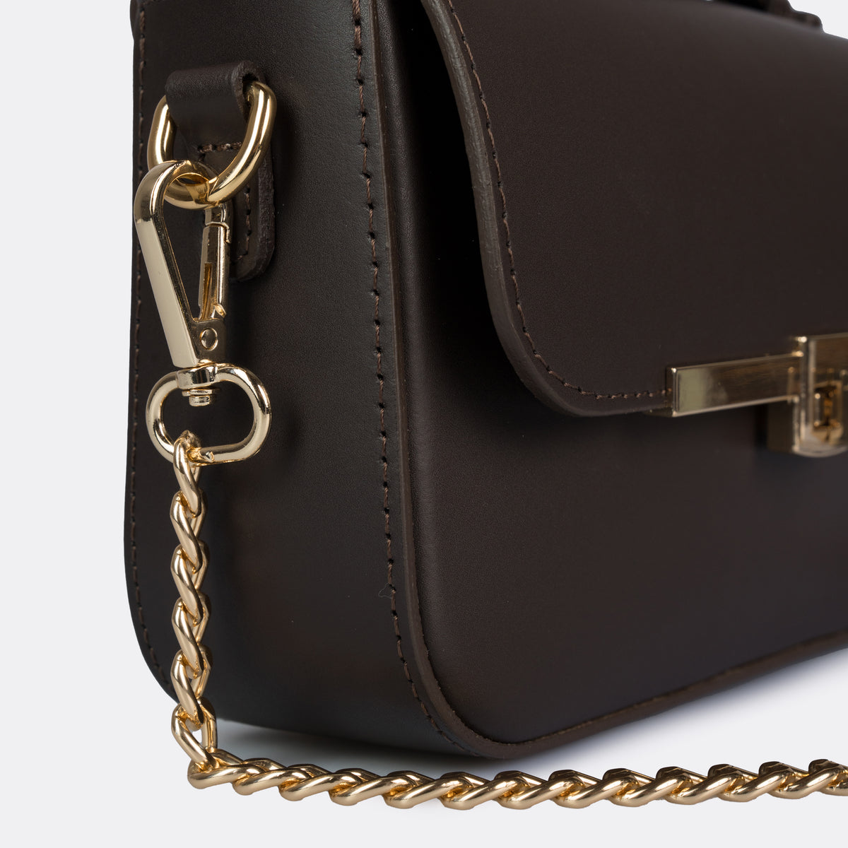 ARVÉRO Capri in brown Italian leather with gold-tone hardware