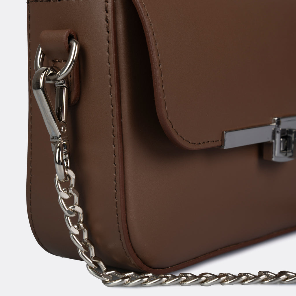 ARVÉRO Capri in cognac Italian leather with silver-tone hardware